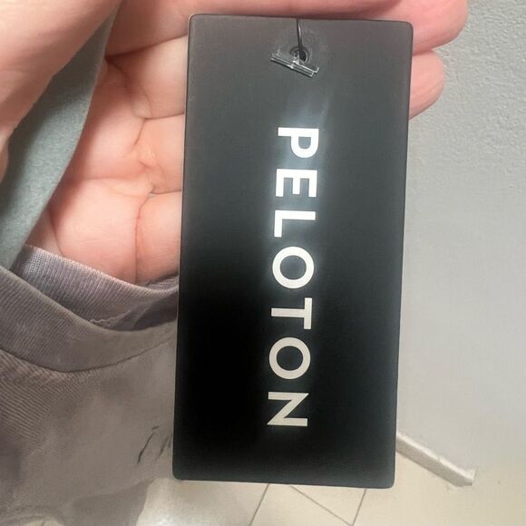 NEW Peloton Racerback Tank Top Women’s Sz M Gray Flowy Fit Activewear Athleisure - Picture 6 of 8